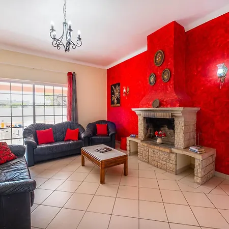Villa In Algarve With Heated Pool And Beaches Albufeira